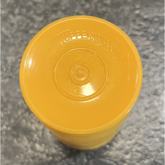 (2) Vintage Tupperware Harvest 12 Oz Tumblers ~ #873-38 Red & #873-39 Yellow - Picture 5 of 9